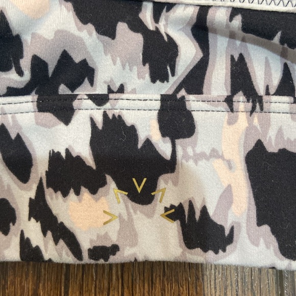 EUC Varley Bassett Sports Bra, XS - Picture 3 of 4